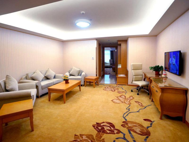 Vienna Hotel Shanghai Meilan Lake Metro Station 羅店鎮 エクステリア 写真